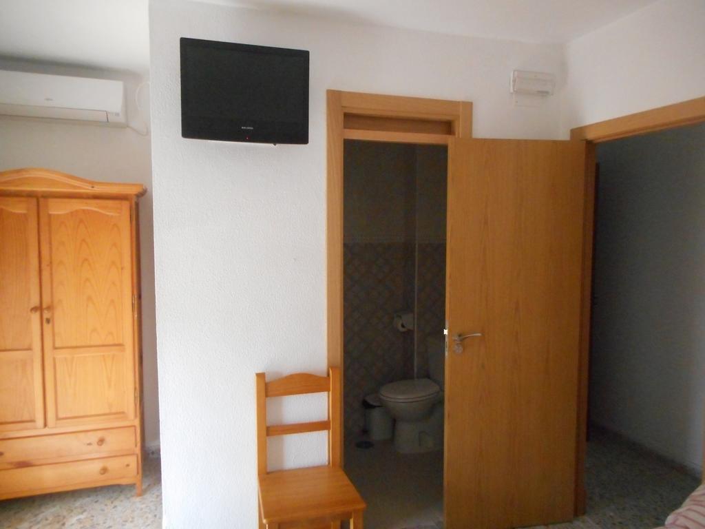 Hostal Paco Pepe Conil De La Frontera Værelse billede